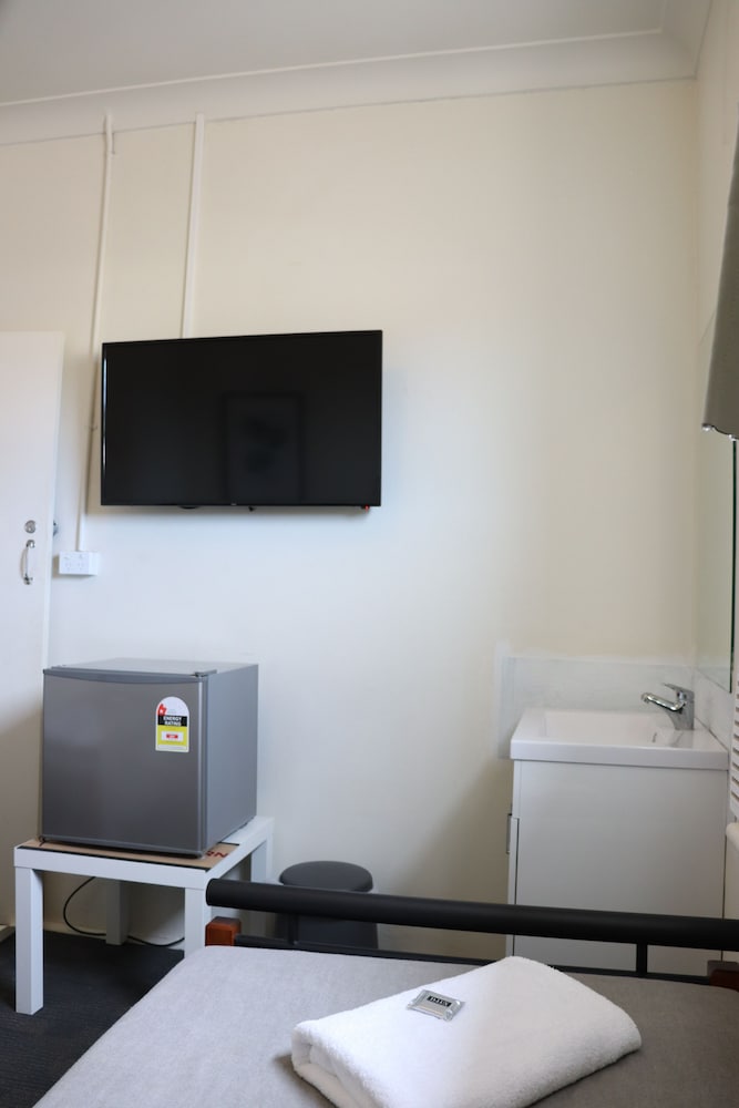 Single Room photo 2