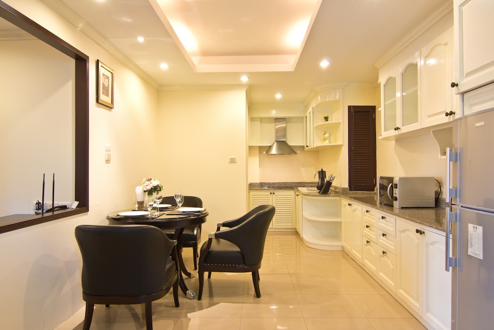 Suite, 1 Bedroom - Photo 7