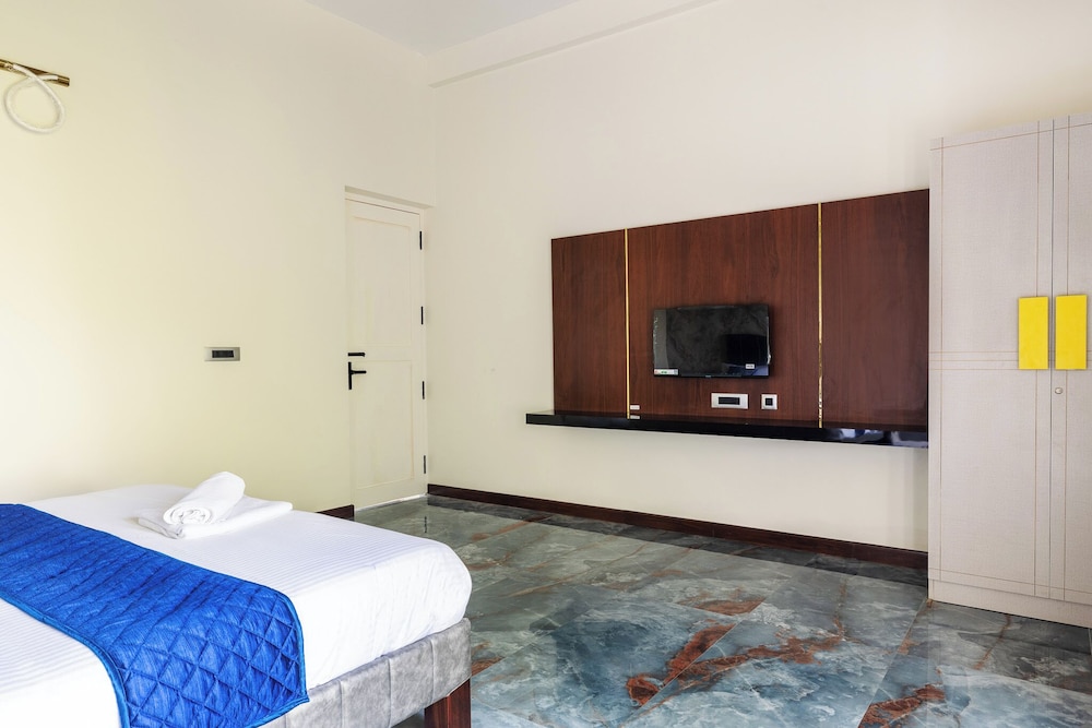 Luxury Suite photo 2