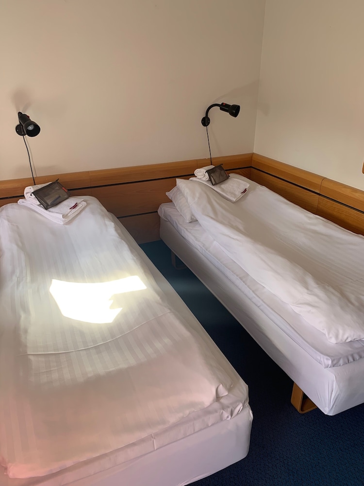 Basic Double Room photo 2
