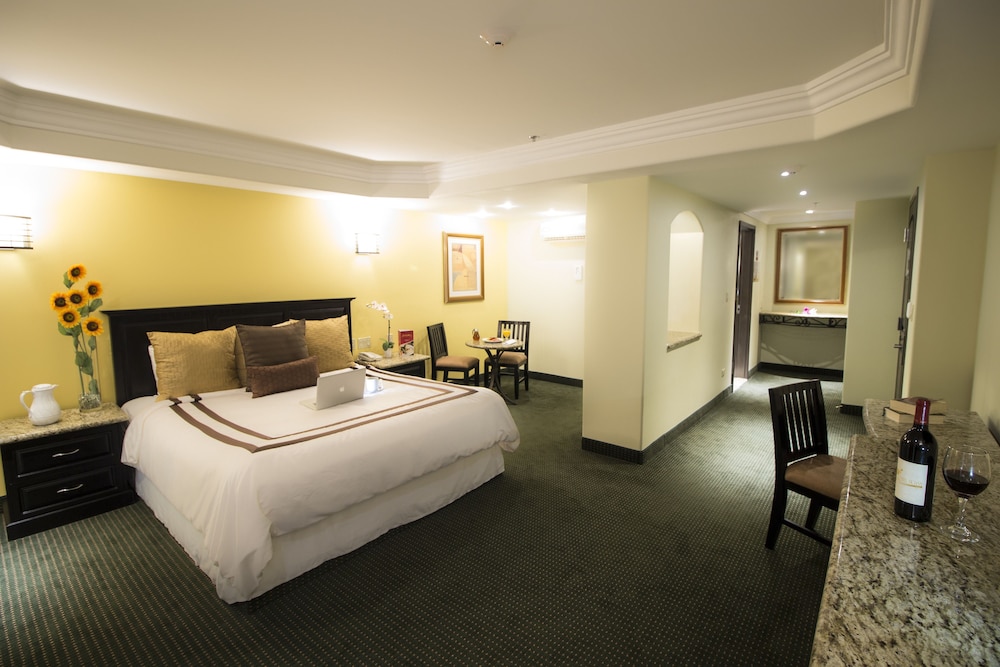 Executive Room photo 2