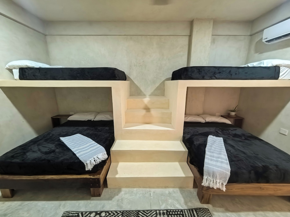 Family Suite, 4 Bedrooms, Patio, Courtyard View
