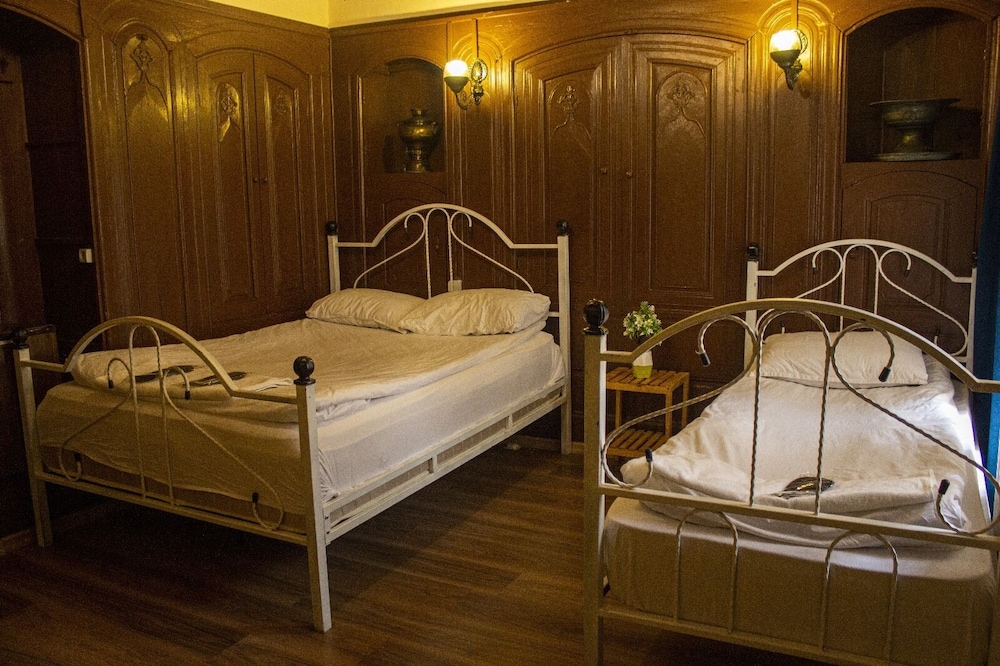 Classic Twin Room