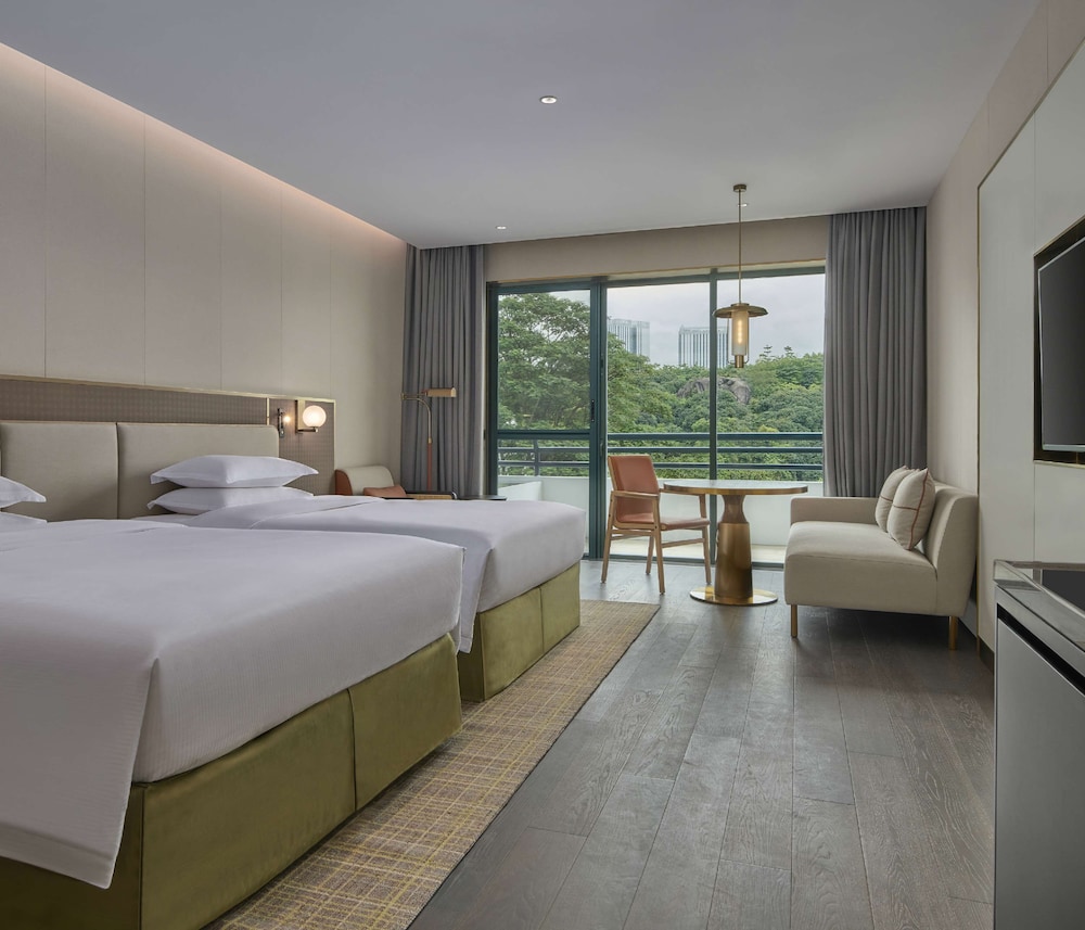 Premium Twin Room with Balcony