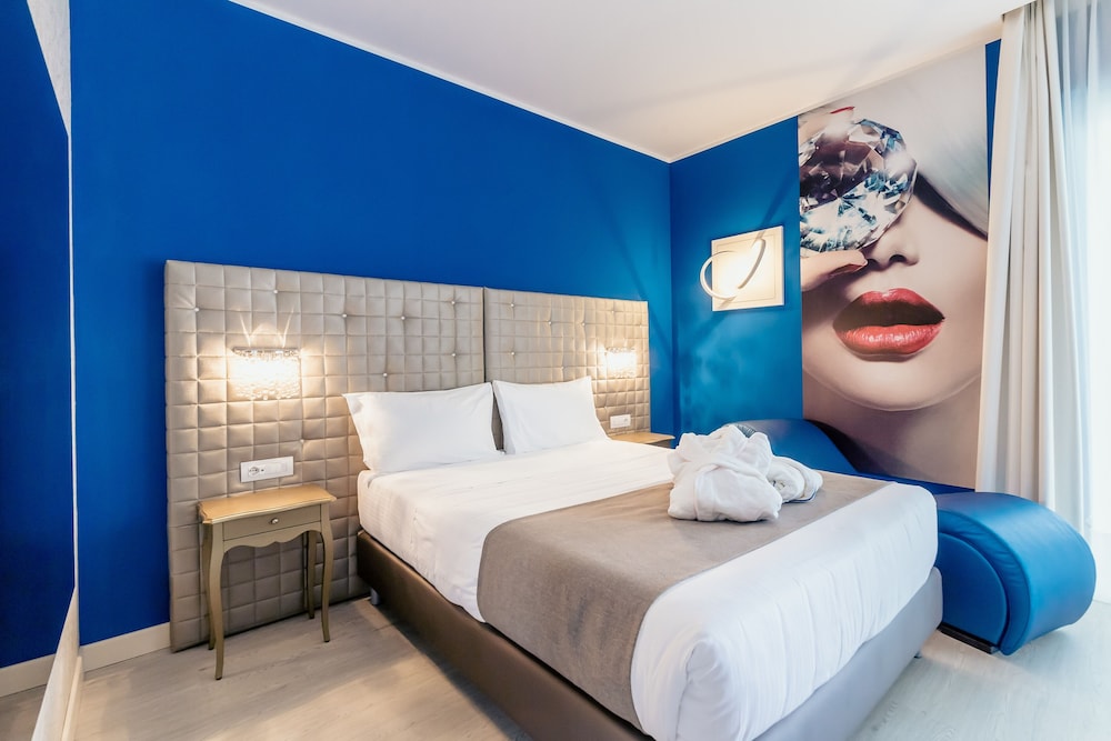 Superior Double Room, 1 King Bed (Direct access)