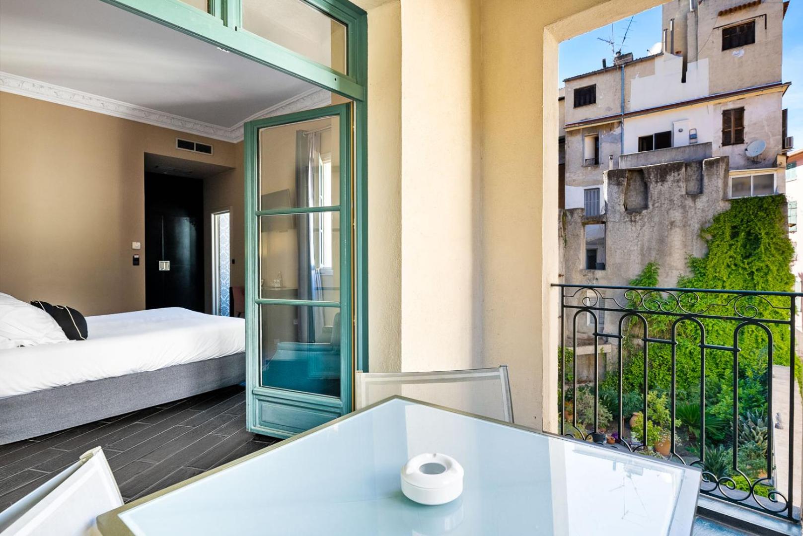 Superior Double Room with Terrace - Photo 3