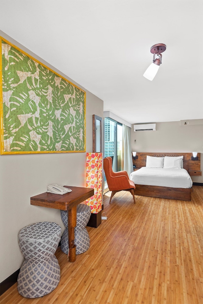 Standard Room, Partial Ocean View - Photo 3