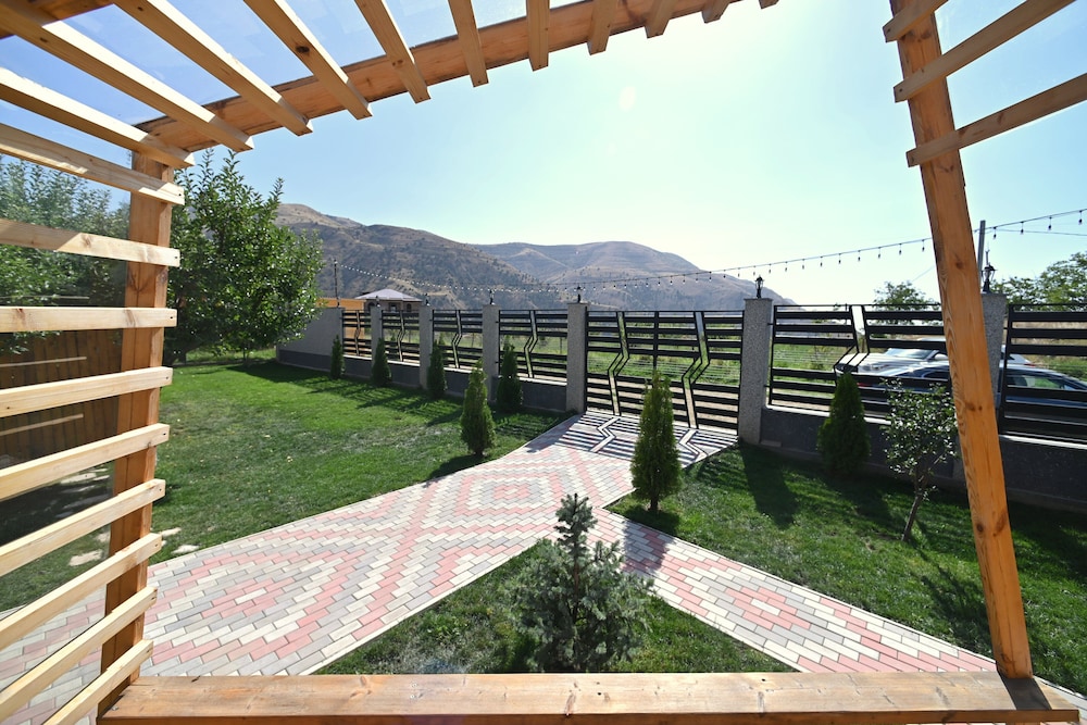 Deluxe Cottage, Mountain View photo 2