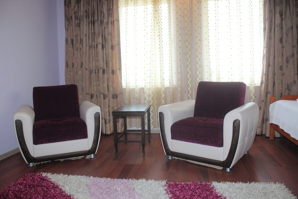Standard Quadruple Room, Multiple Beds photo 2