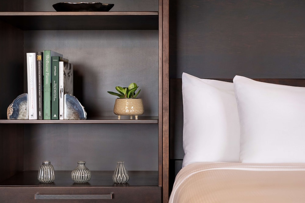 Presidential Suite, Multiple Beds