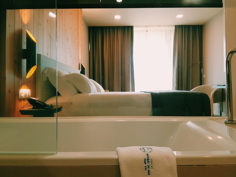 Standard Double Room, Balcony, Mountain View photo 3