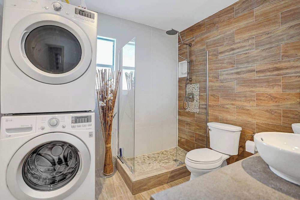 Classic Double Room (Waves 22) photo 2