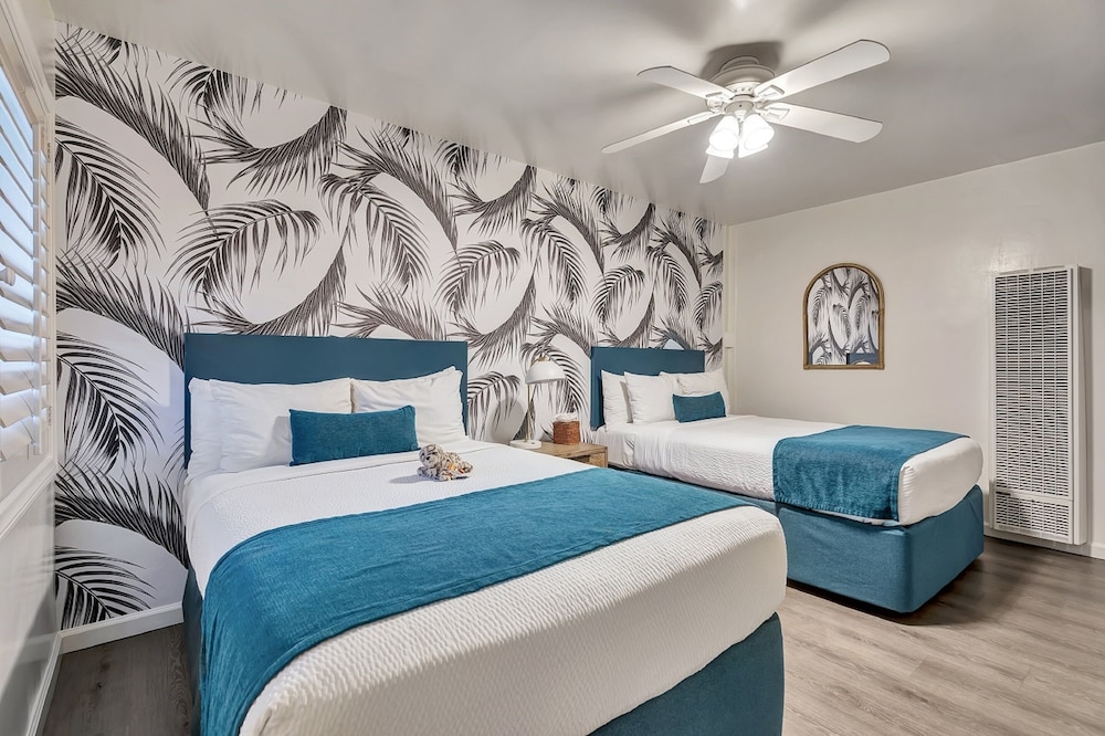 Standard Double Room, 2 Double Beds, Accessible photo 3