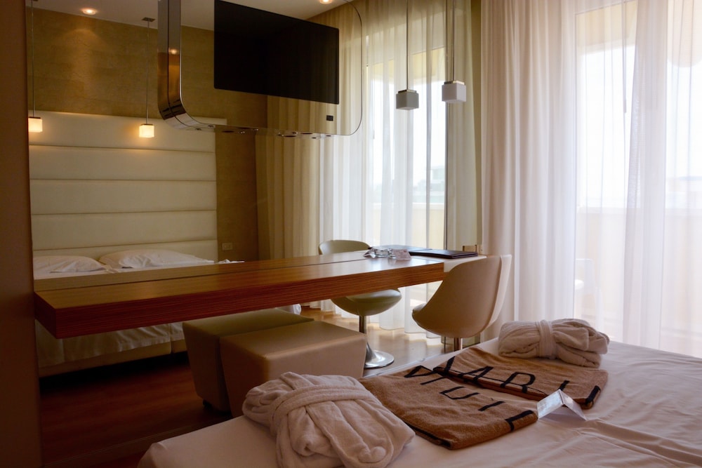 Superior Double or Twin Room photo 2