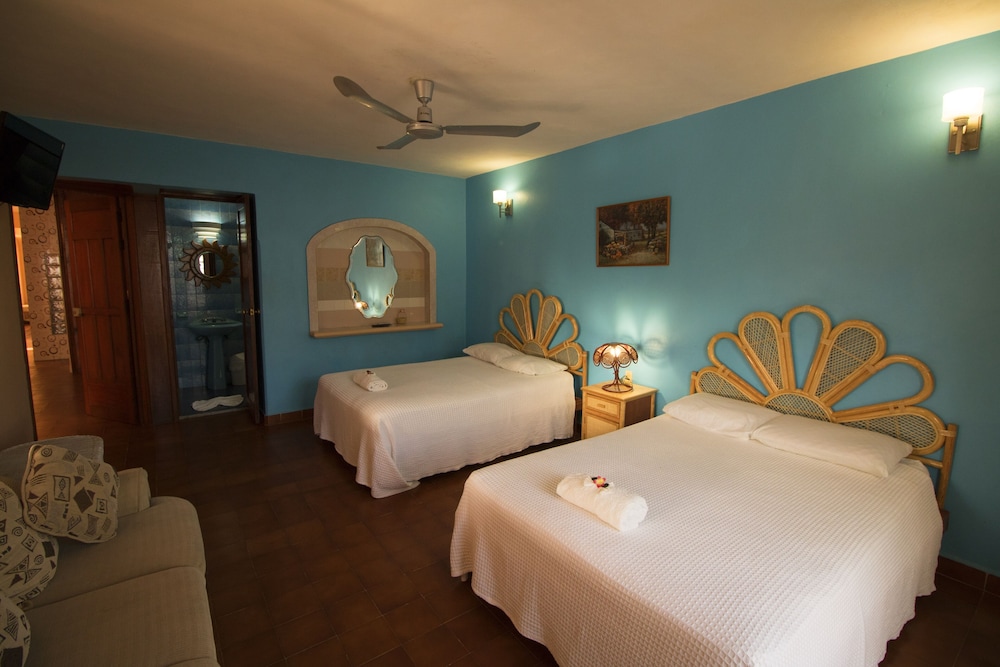 Habitación Estándar con Dos Camas Individuales