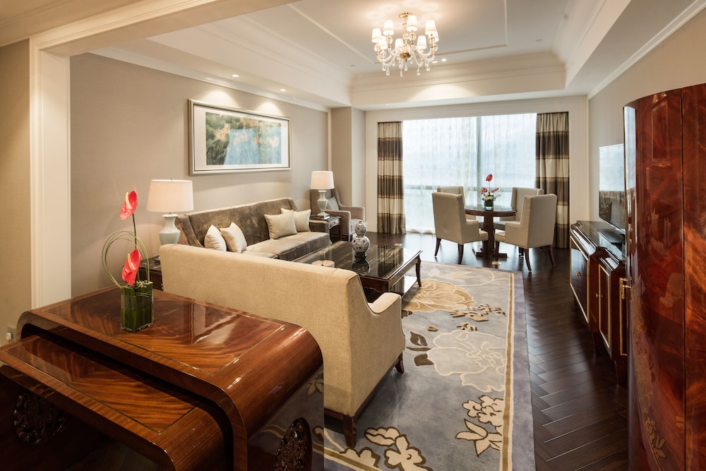 Executive Suite photo 3
