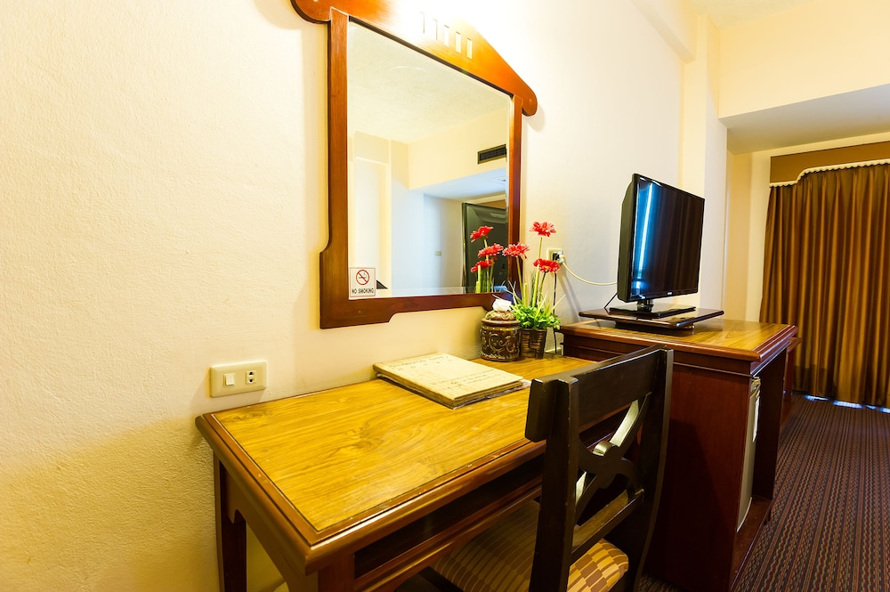 Deluxe Lanna Room - Photo 3