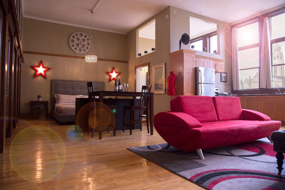 Luxury:LOFTS