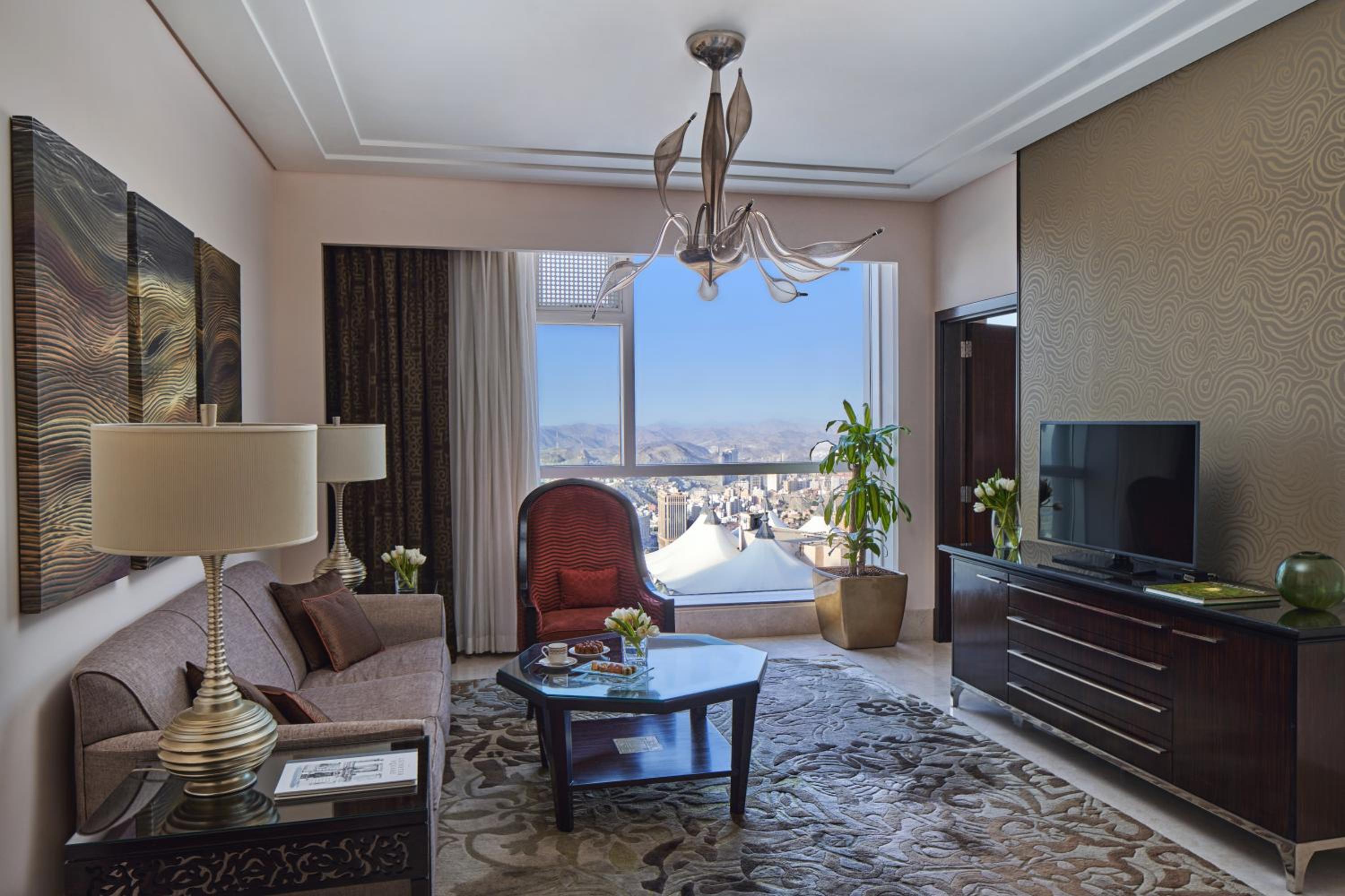 Junior King Suite