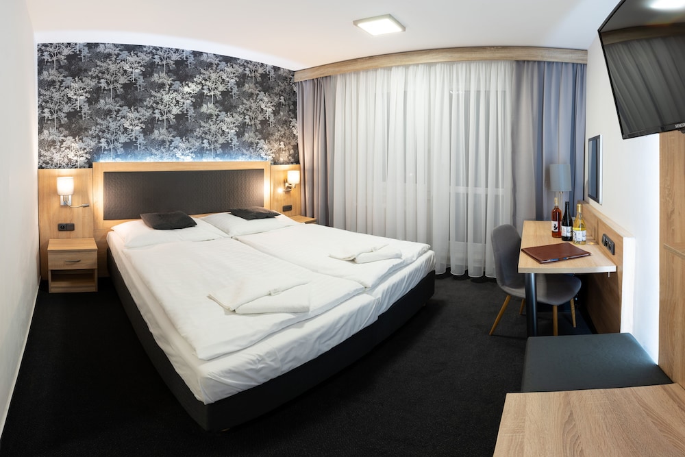 Classic Double or Twin Room photo 1