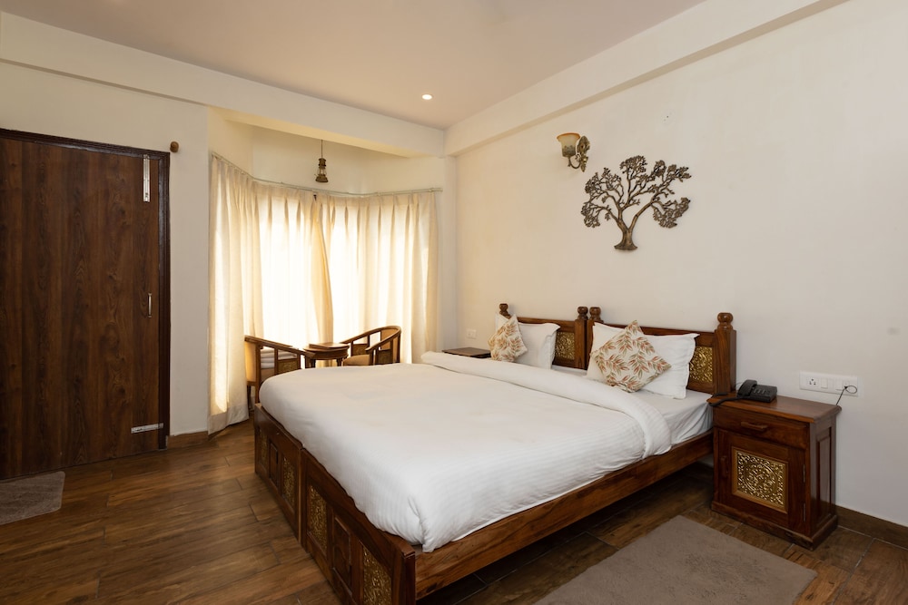 Deluxe Room - Photo 7
