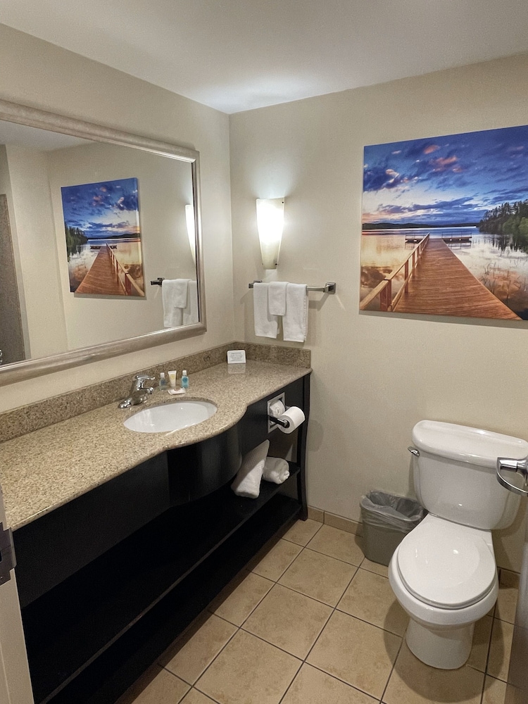 Suite - Photo 6