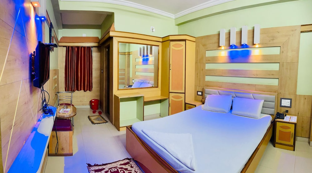 Classic Room, City View