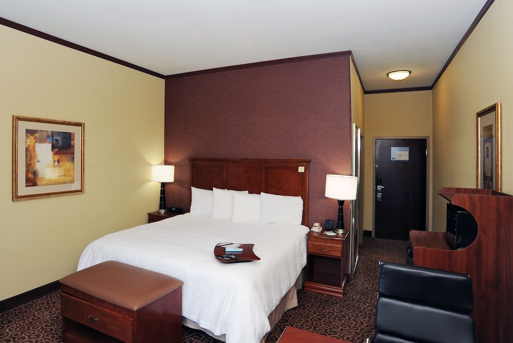 Room, 1 King Bed, Accessible, Non Smoking - Photo 2