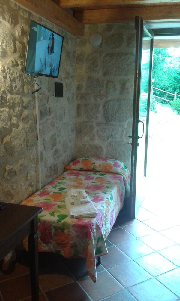 Classic Room, Accessible, Non Smoking photo 3