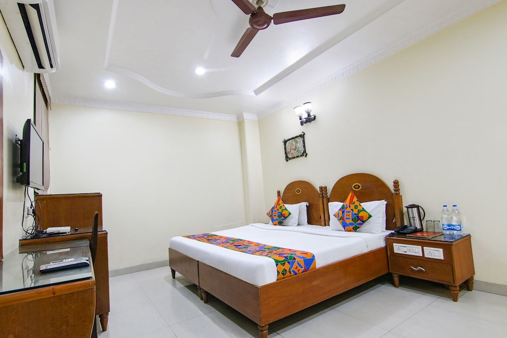 Deluxe Room - Photo 3