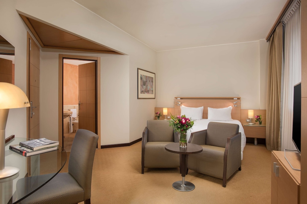Superior Room (Extra Bed 3 Adults) - Photo 1