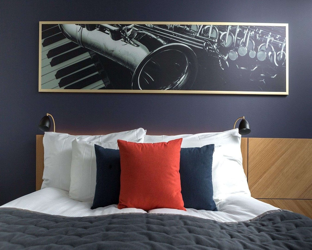 Standard Double Room (No View)