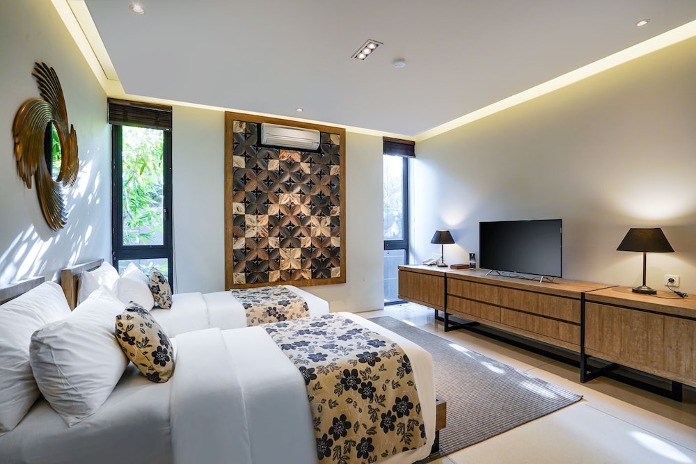 4 Bedroom Pool Villa