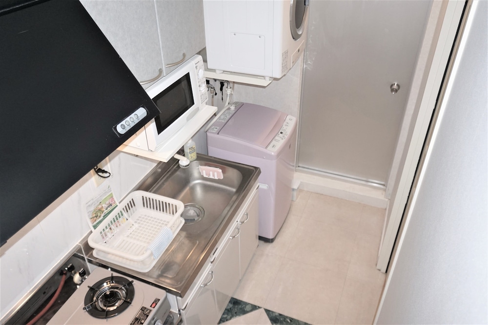 Basic Single Room, 1 Twin Bed, Non Smoking, City View photo 2