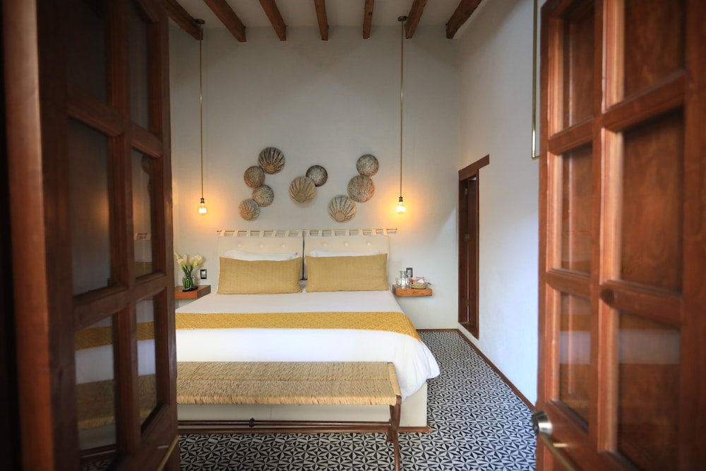 Deluxe Room, 1 King Bed