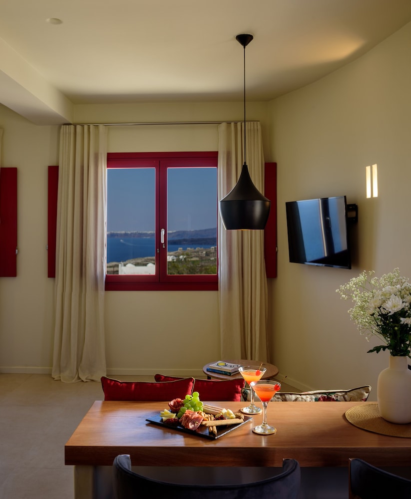 Superb Suite with Private Pool - Hot Tub and Sea View