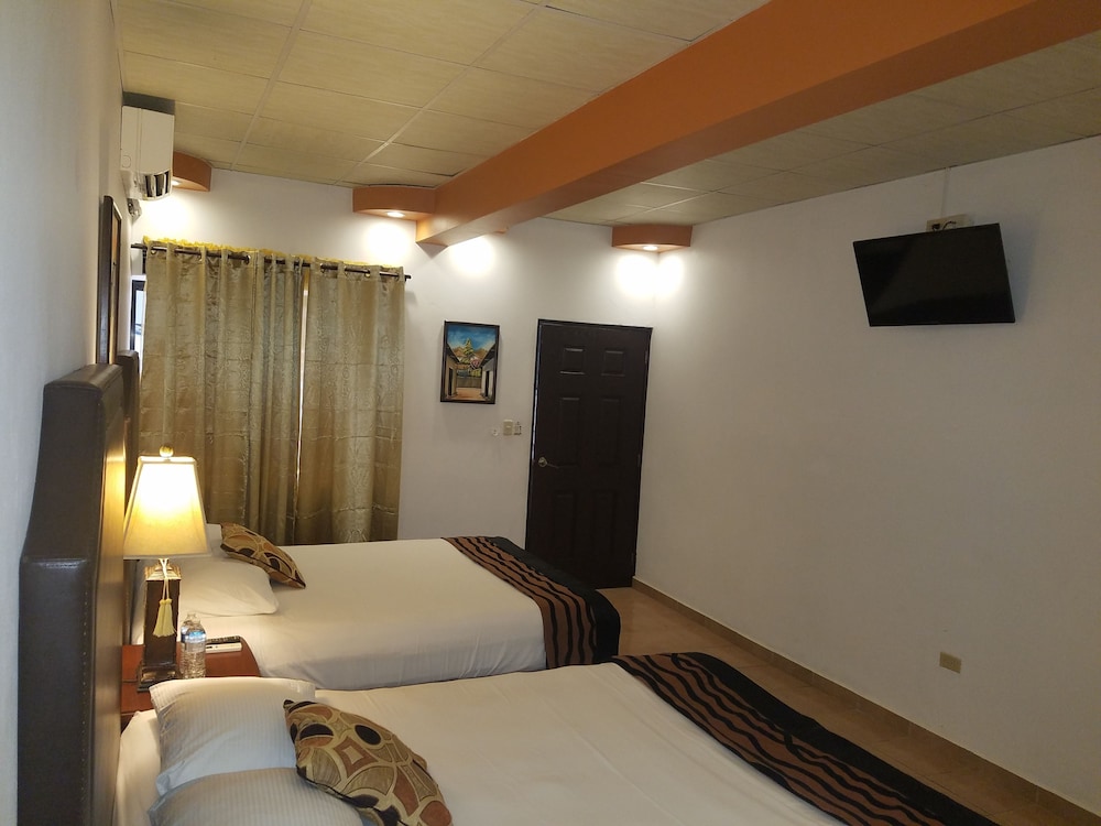 Comfort Double Room Single Use, 2 Queen Beds, Resort View photo 3