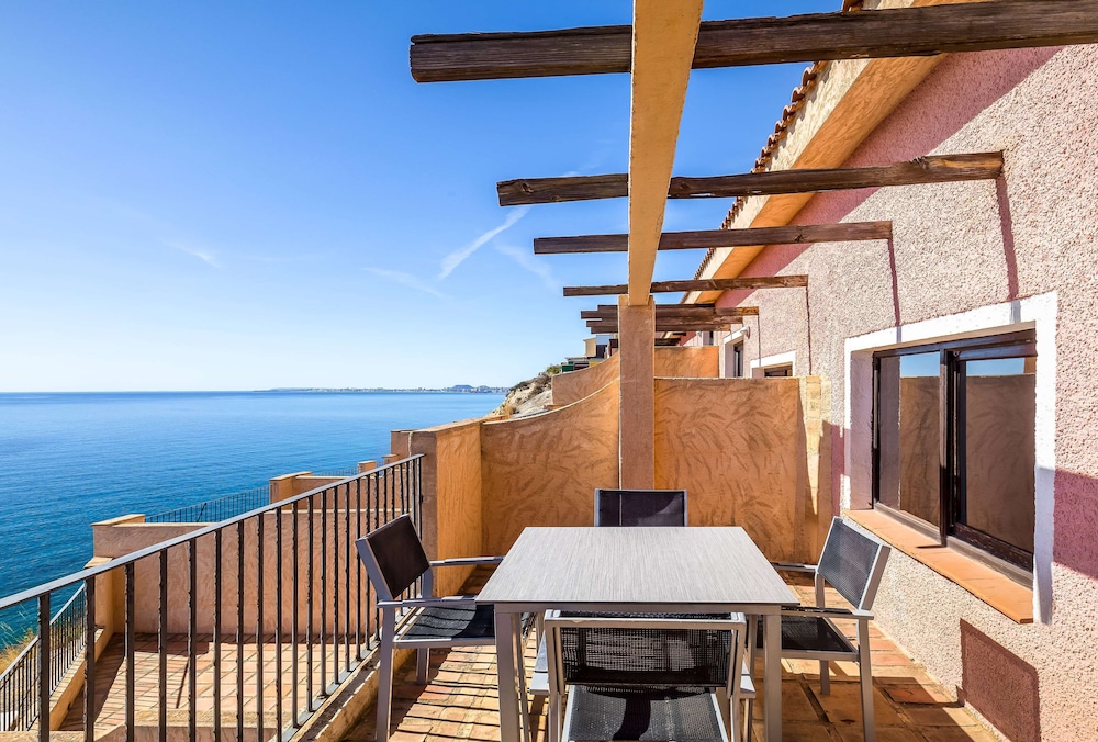 Junior Suite, Sea View (Family) - Photo 8