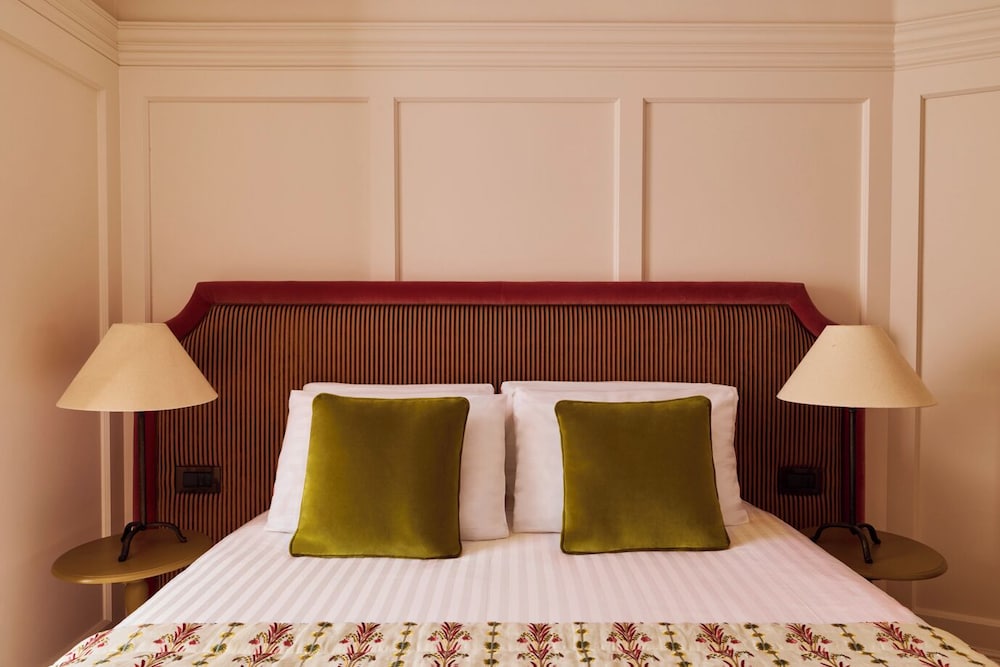 Deluxe Double Room, Balcony photo 2