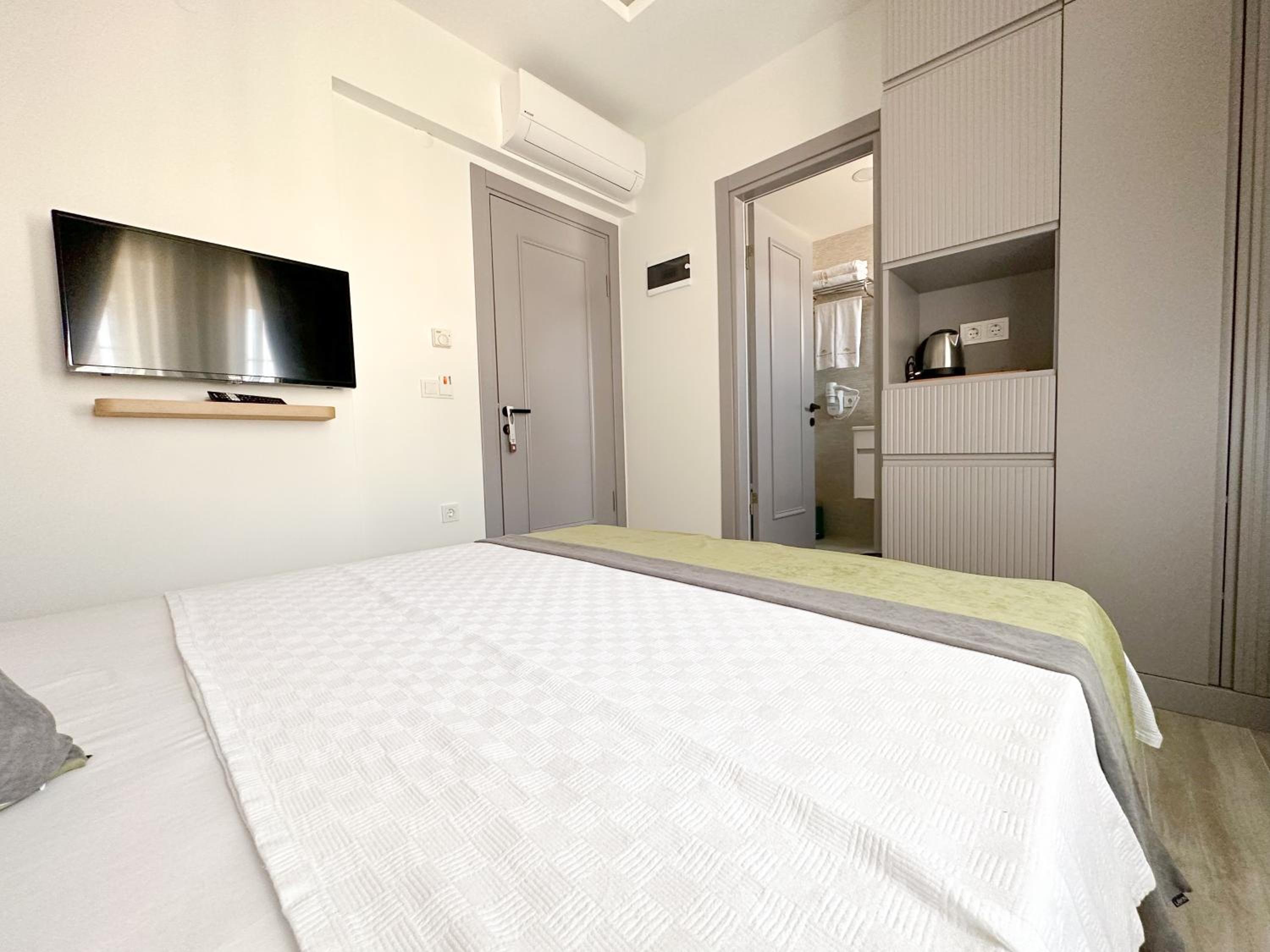Standard Double Room - Photo 4