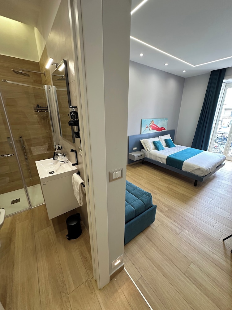 Junior Suite, Multiple Beds, Private Bathroom, City View