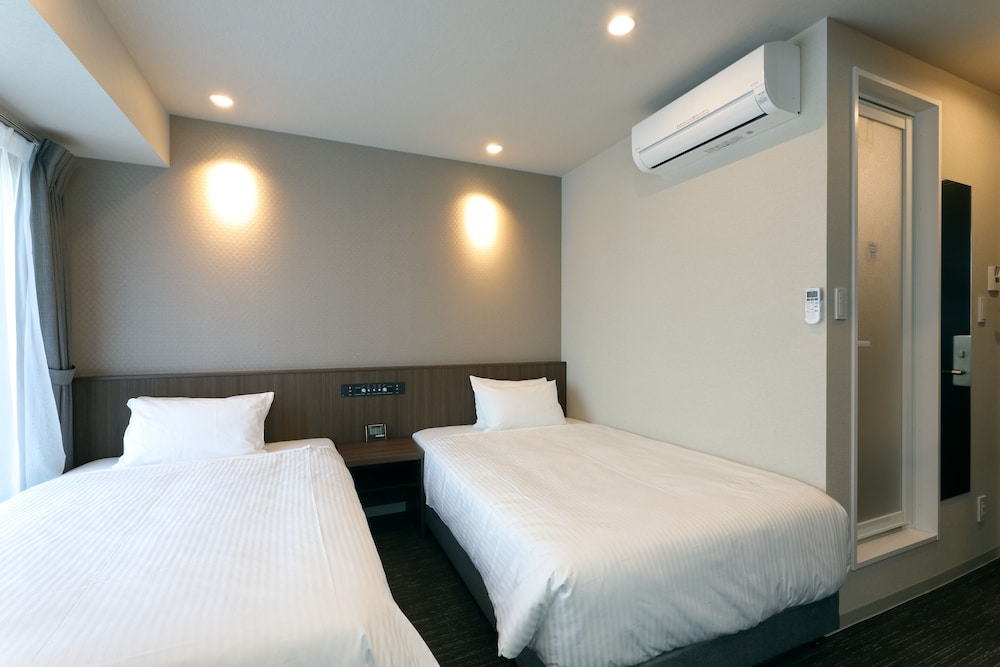Standard Twin Room, Non Smoking - Photo 2