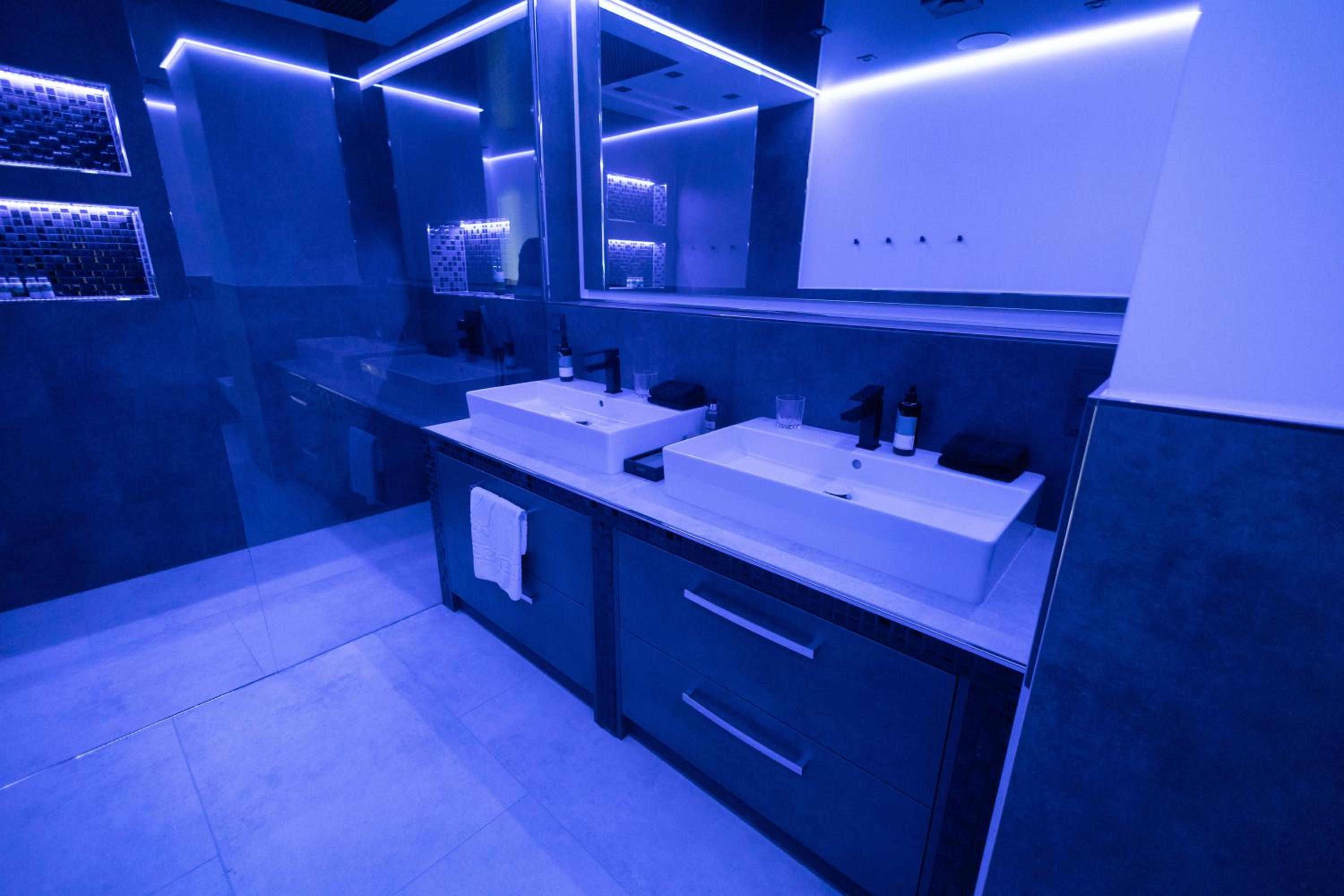 Junior Suite with Balcony photo 3