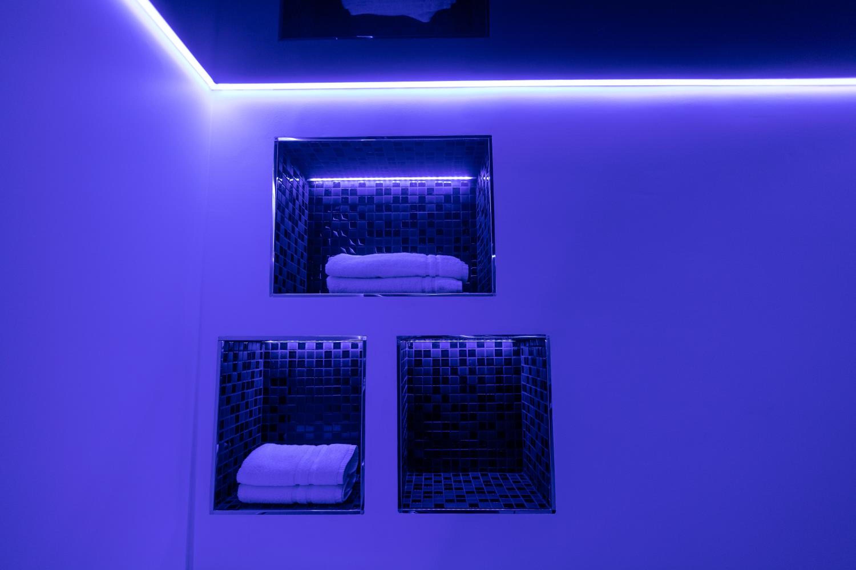Junior Suite with Balcony photo 2