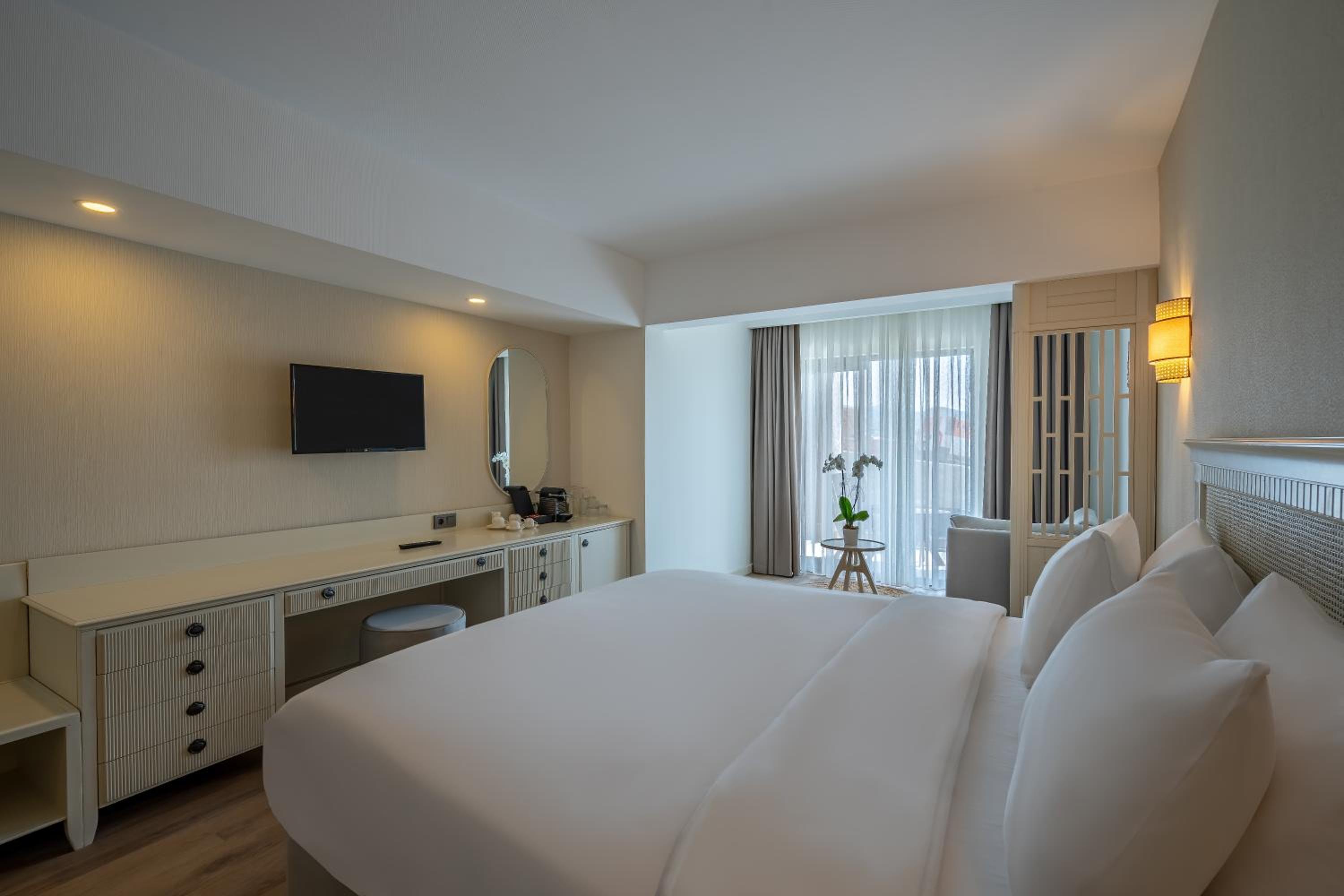 Standard Double or Twin Room - Photo 1