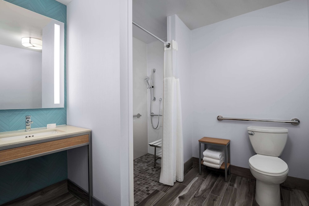 Room, Accessible - Photo 3
