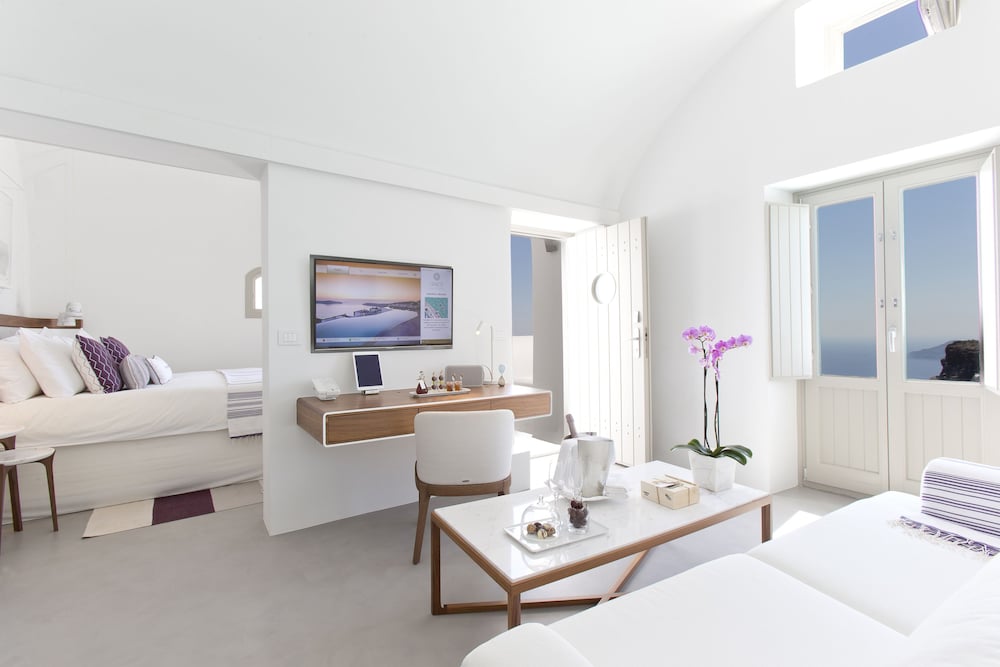 Superior Suite (with Plunge Pool) - Photo 1