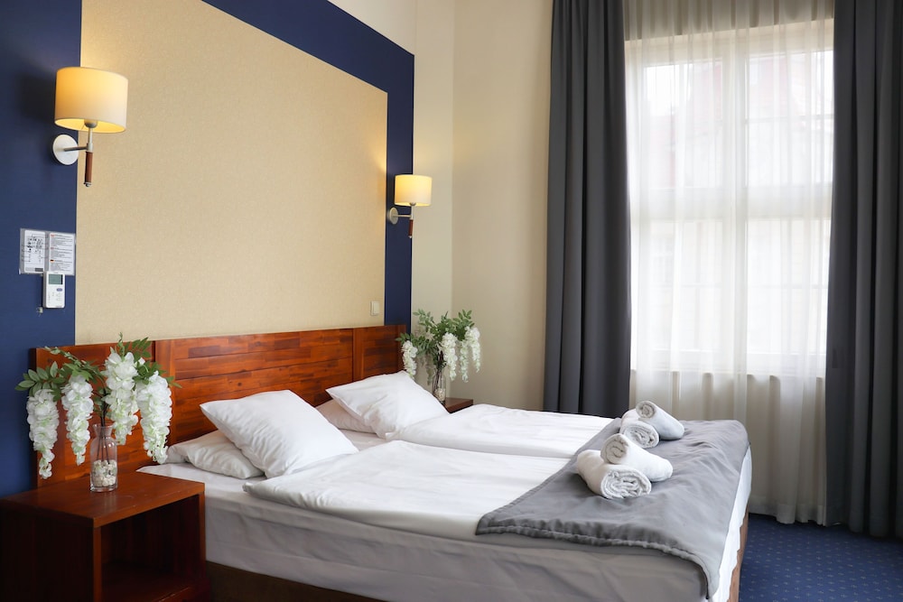 Double Room - Photo 7