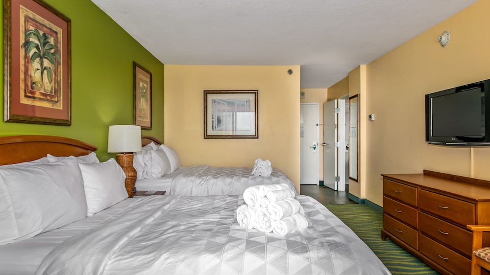 Suite, 2 Queen Beds, Balcony, City View - Photo 4