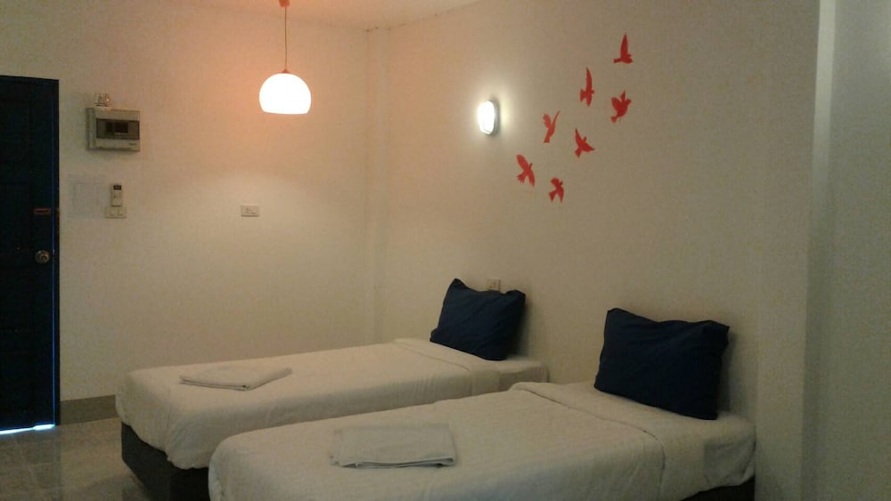 Standard Twin Room photo 2